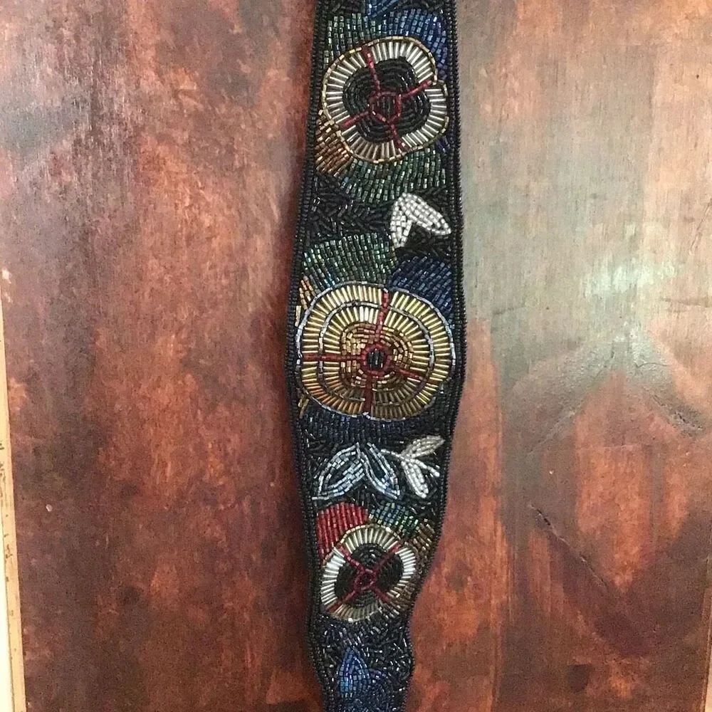Vintage ladies beaded cumber bun belt